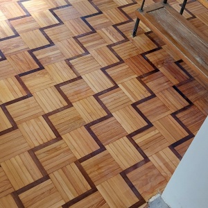 parketta lakkozás